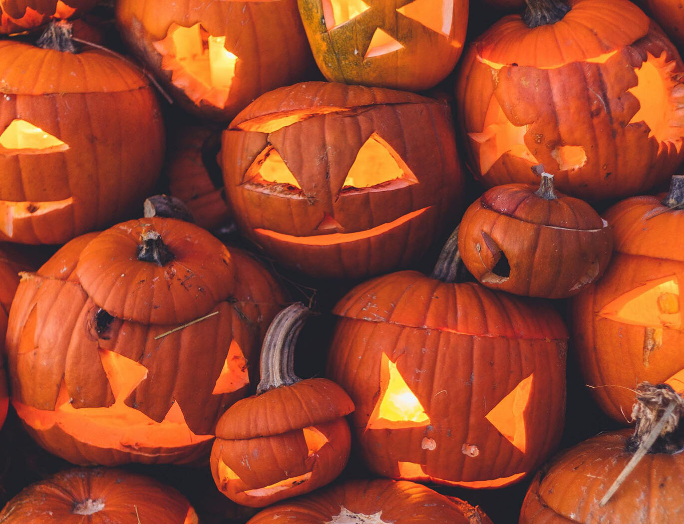 pumpkins-carve